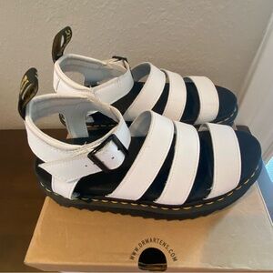 Dr Martens The Blaire in white comes with original box.